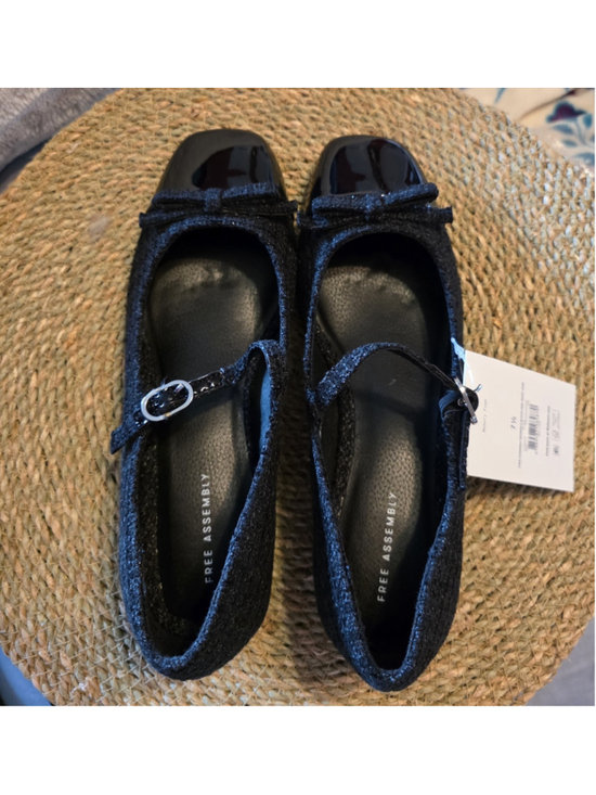 Free Assembly Shoes - Free Assembly Women’s Block Heel Mary Jane Size 7.5